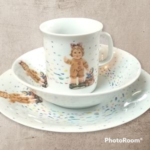 3 Piece MJ Hummel Childrens Place Setting